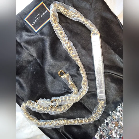 ❌sold Do Not Buy❌Kurt Geiger Small Chelsea Chain Hobo Bag New Sold Out - Picture 12 of 13